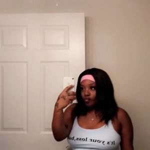 Meet your Posher, Briana